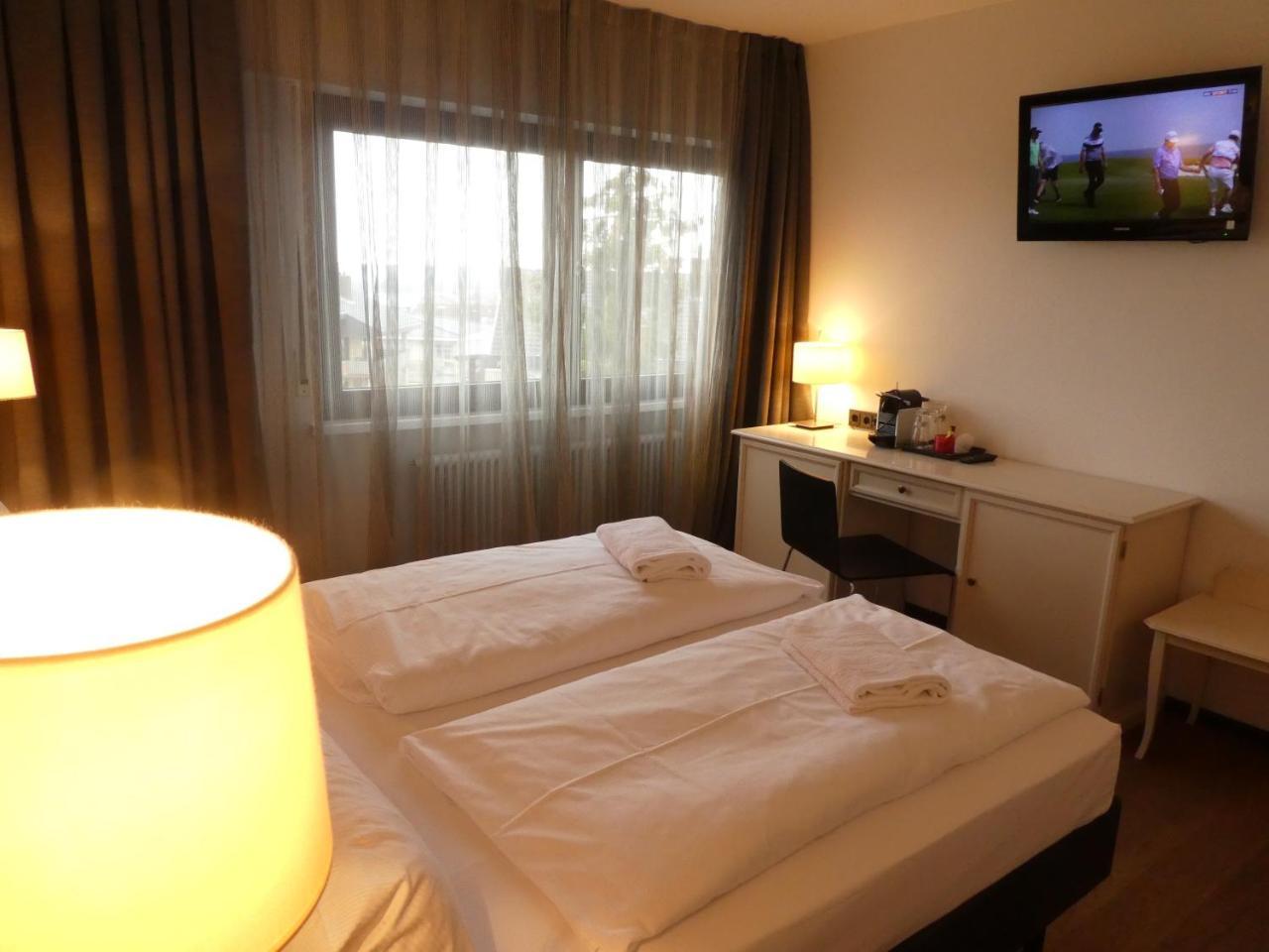 Hotel Restaurant Felderbock Nußloch Екстериор снимка
